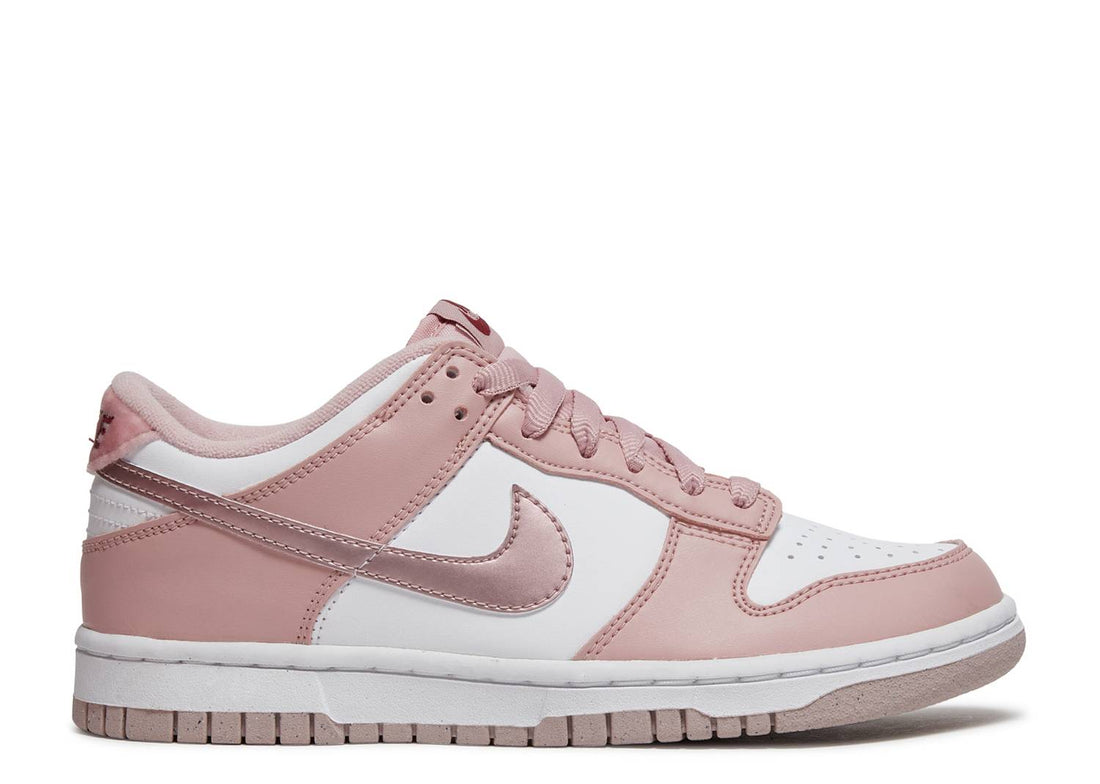 DUNK LOW GS &